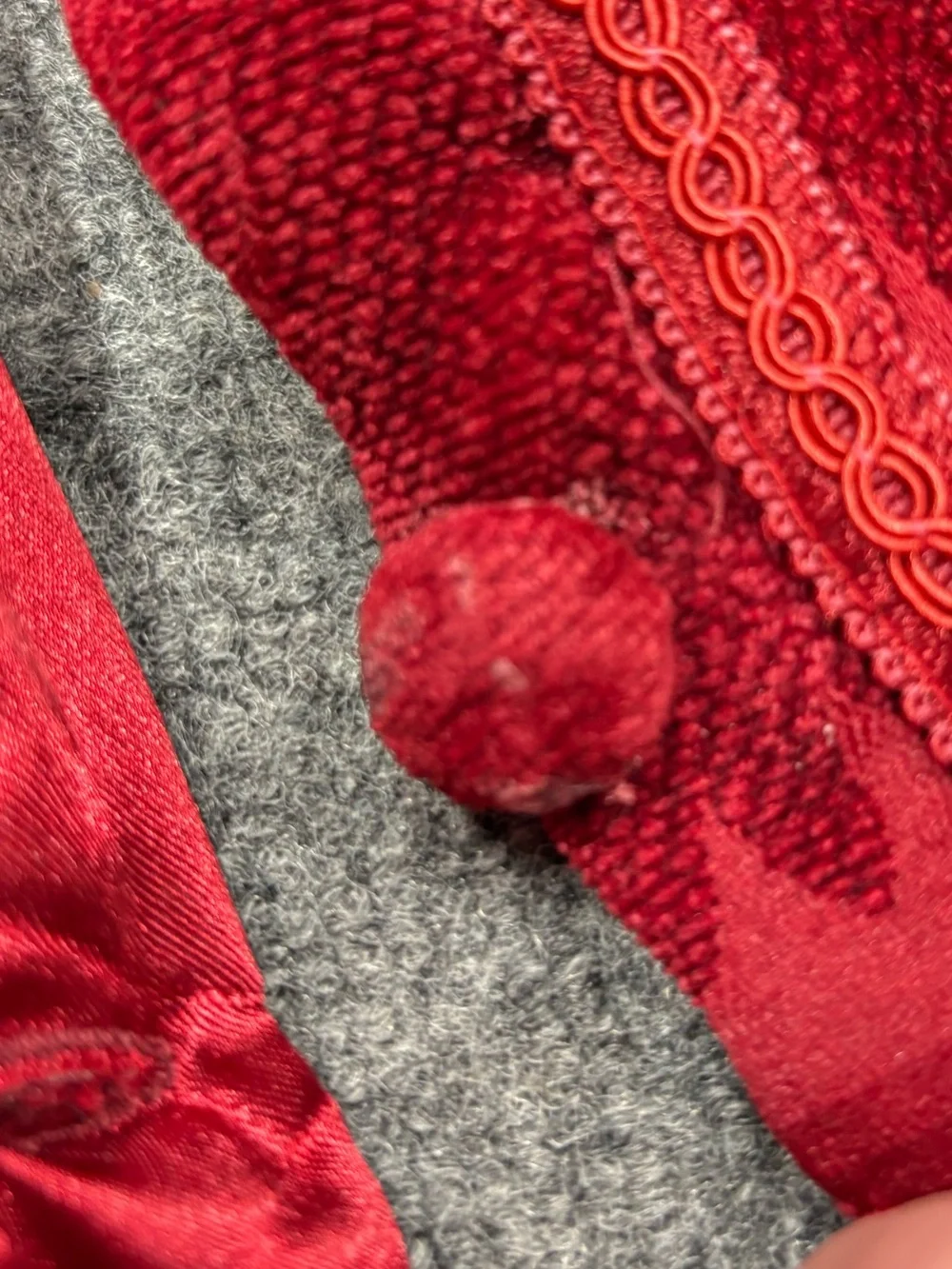 Gorgeous Red Velvet Damask Christmas Tree Skirt One Flawed Buttom